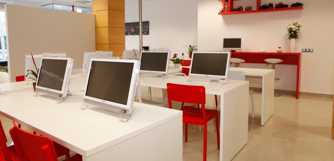 Instalaciones de autoescuela Belba en Castellón, cerca de la UJI