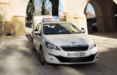 Coche para obtener el permiso de conducir en Castellón en la autoescuela Belba