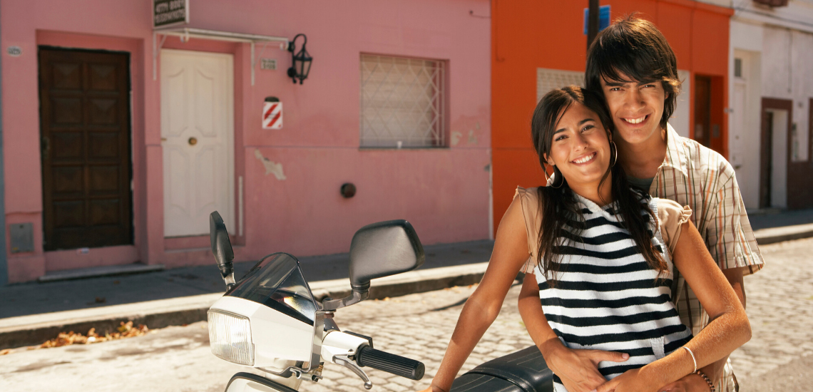 Moto de autoescuela Belba para sacarse el carnet AM en Castellón
