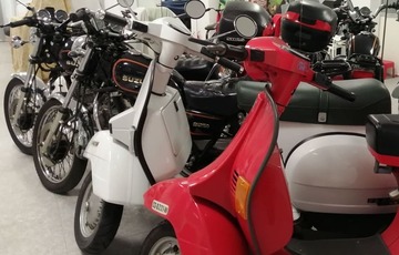 Moto para sacarse el permiso de moto A1 en Castellón en la autoescuela Belba